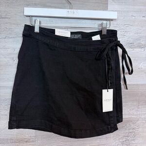 NWT Judy Blue Black High Waist Tie-Front Denim Skort - Size Large